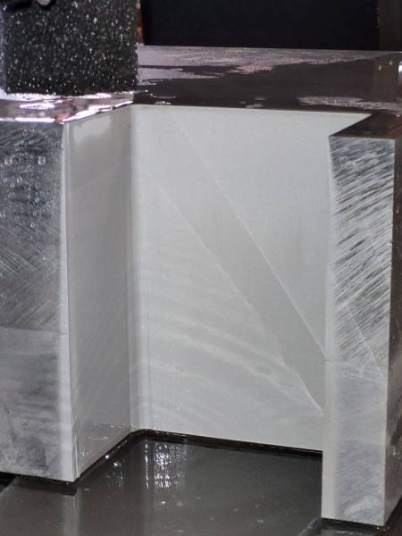 Découpe jet d’eau à Tours : des solutions OMAX pour l’agroalimentaire et l’usinage inox