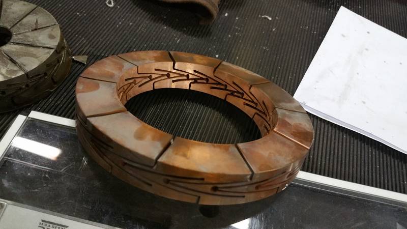 Rondelles thermiques découpées sur jet d'eau OMAX 55100