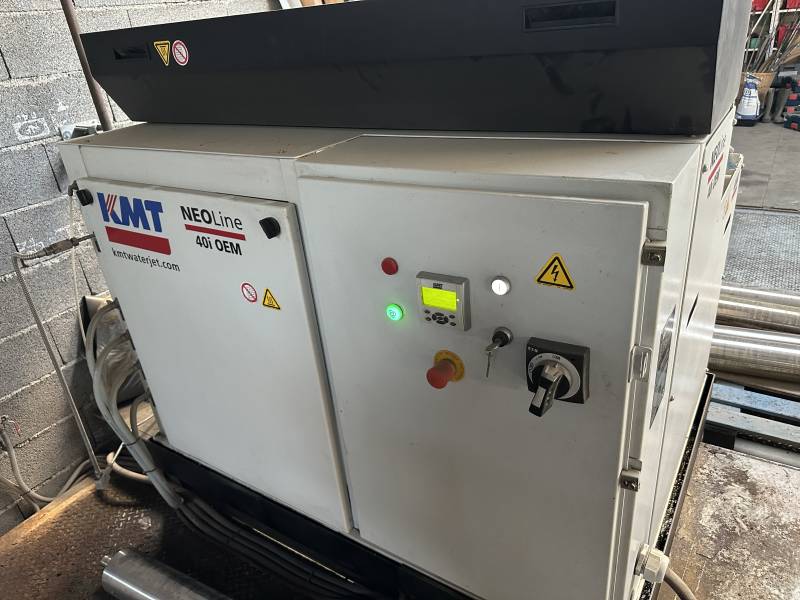 Découpeuse à eau LDSA 3000x2000mm avec pompe KMT d'occasion