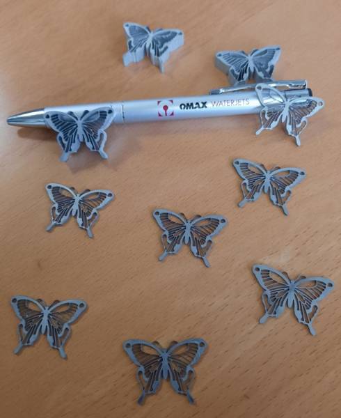 Précision découpe jet d'eau OMAX